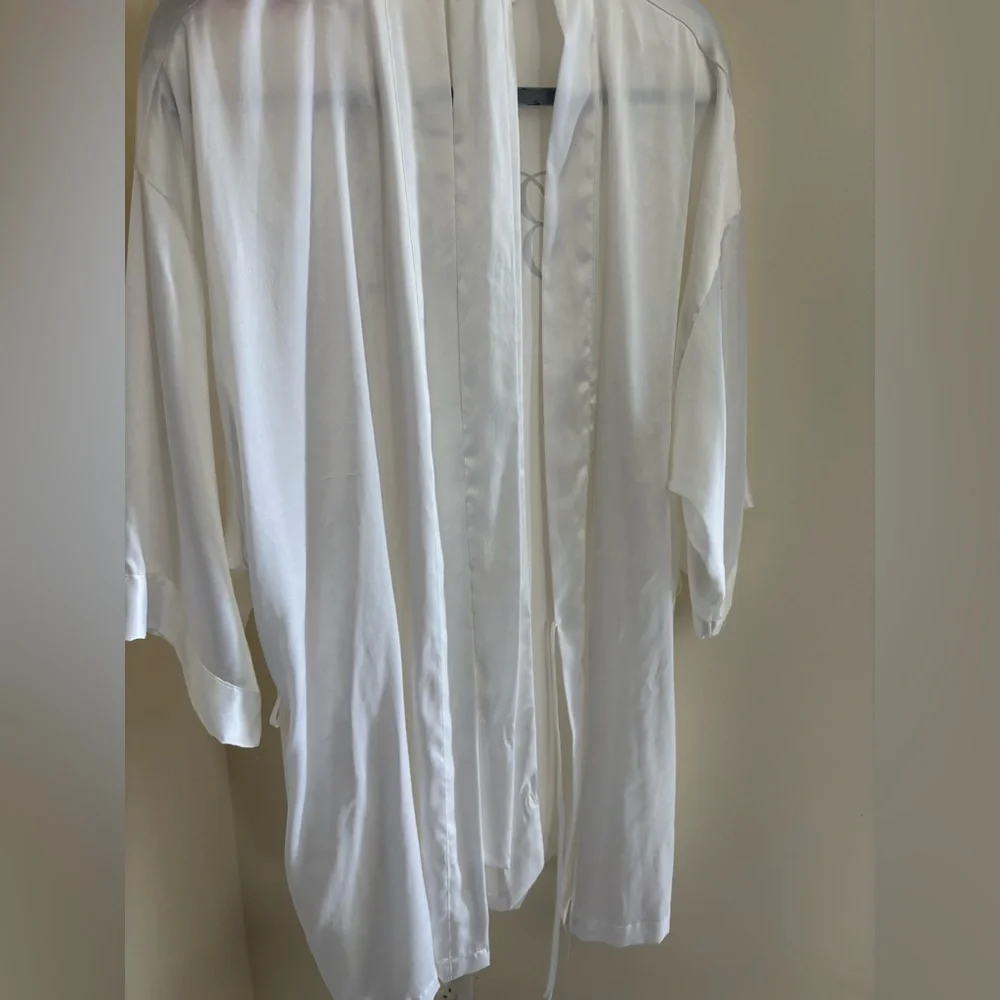 Victoria’s Secret BRIDE Satin Kimono Robe White Rhinestone Wedding Getting Ready